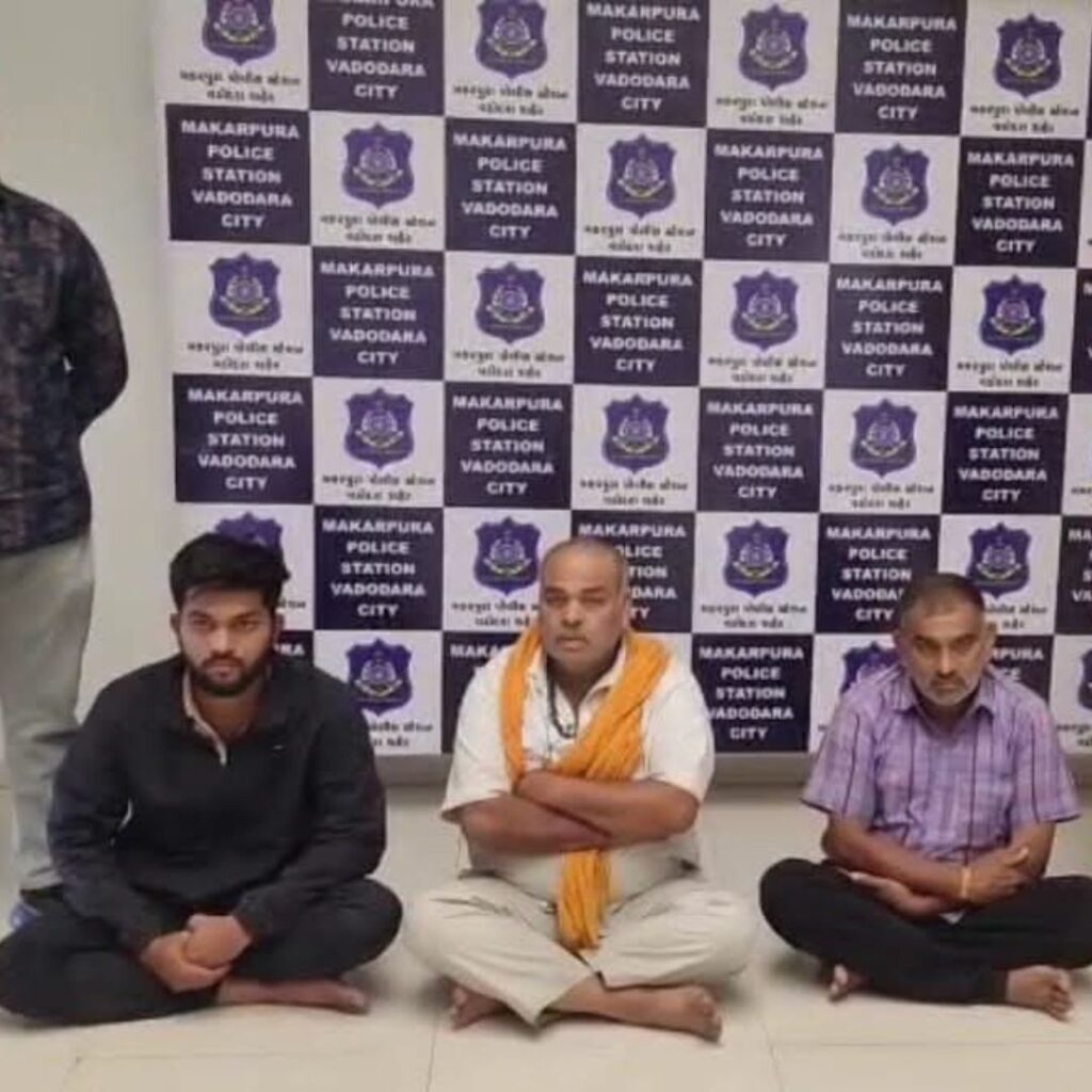 मकरपुरा हत्याकांड बेनकाब : राहुल, मनु और सुभाष यादव गिरफ्तार, कानून की रफ्तार के आगे नहीं टिके आरोपी