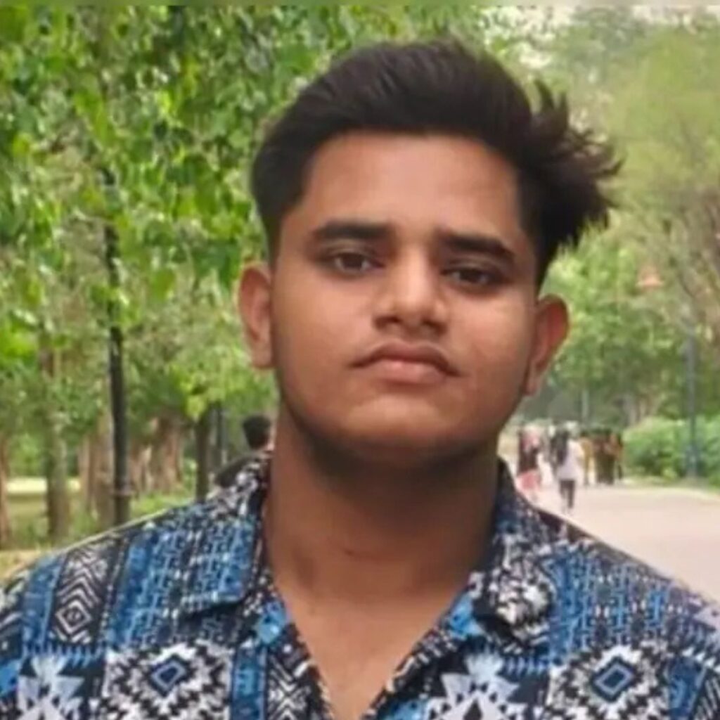 मानवेंद्र सिंह मर्डर केस में बड़ा खुलासा, पिता की हत्या के बाद बहन से लिपटकर रोया था अक्षत