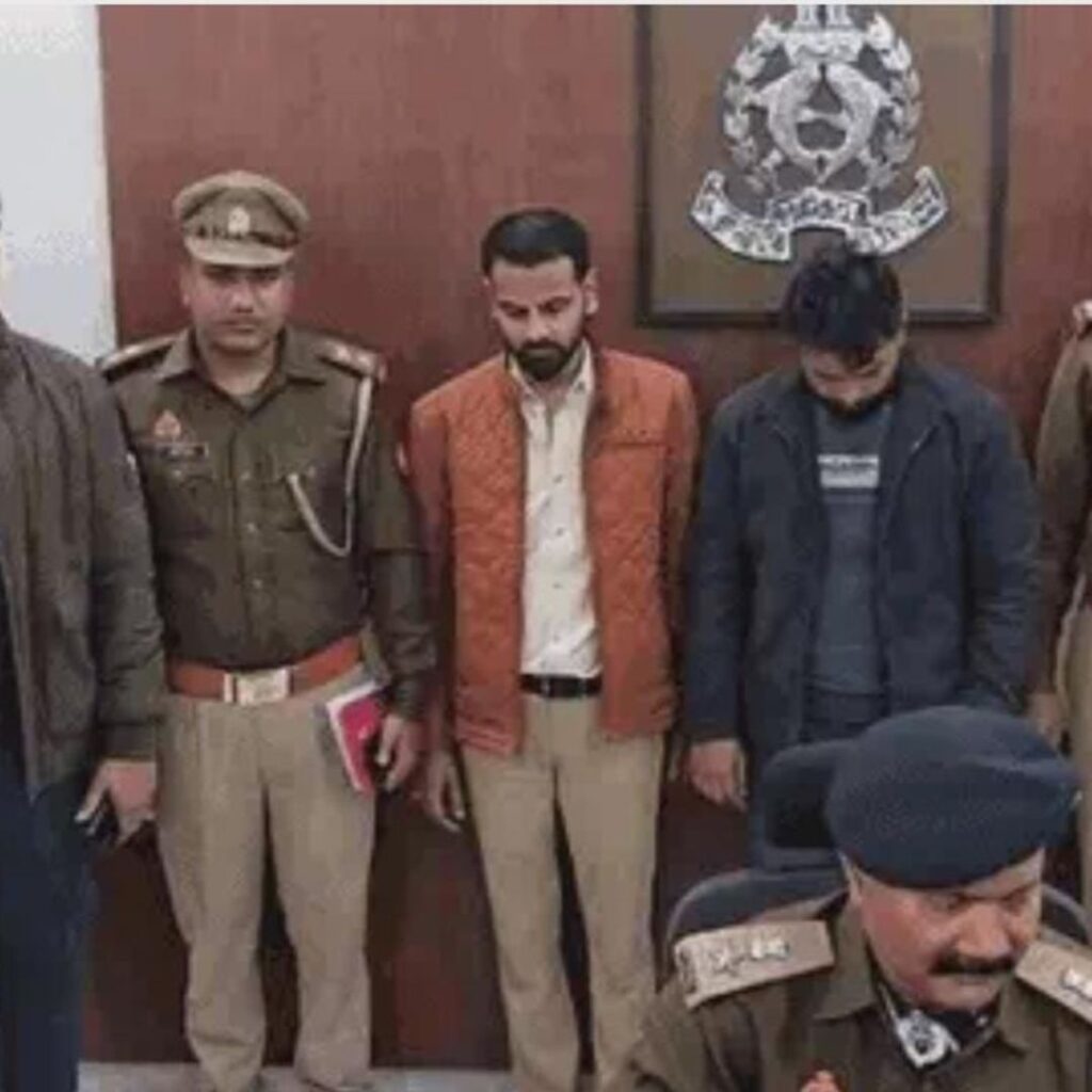 कानपुर में फर्जी GST गिरोह का खुलासा:बोगस फर्में बनाकर सरकार को लगाया था 2.66 करोड़ का चूना, CA निकला गैंगलीडर