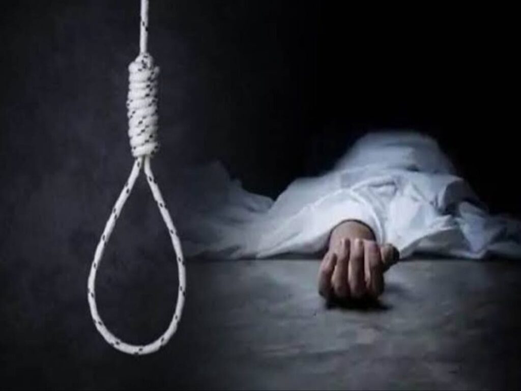 कानपुर में दर्दनाक घटना! घरेलू कलह से बिखरा परिवार, पत्नी को फंदे पर लटका देख पति ने भी खा लिया जहर