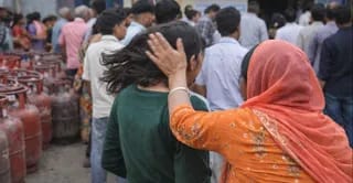 कानपुर में गैस सिलेंडर को लेकर बवाल, एजेंसी ऑफिस में मारपीट