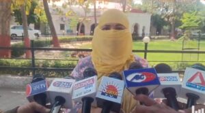 “पति पर हैवानियत का आरोप: दोस्तों संग जबरन शोषण, पीड़िता ने सुनाई दहला देने वाली कहानी”