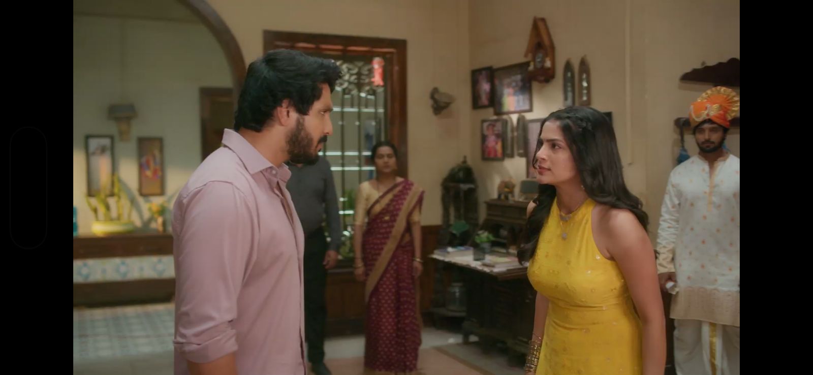 रोशनी का सच देशमुख परिवार को तोड़ देता है, तेजस ने भावुक होकर रिश्ता खत्म कर दिया