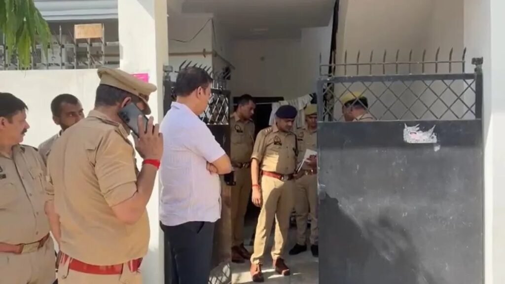 कानपुर में बुजुर्ग महिला की घर में घुसकर गला रेतकर हत्या, इलाके में फैली दहशत